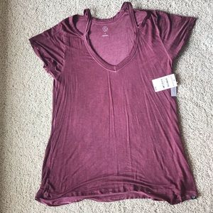 Maroon trendy T&B shirt. NWT